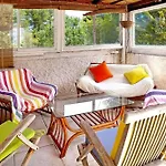 Hébergement de vacances De Luxe Avec Piscine Et Jacuzzi à Six-fours
